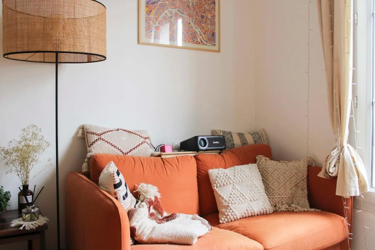 Bright Cocoon In The Heart Of The Bercy District Apartment Paris France