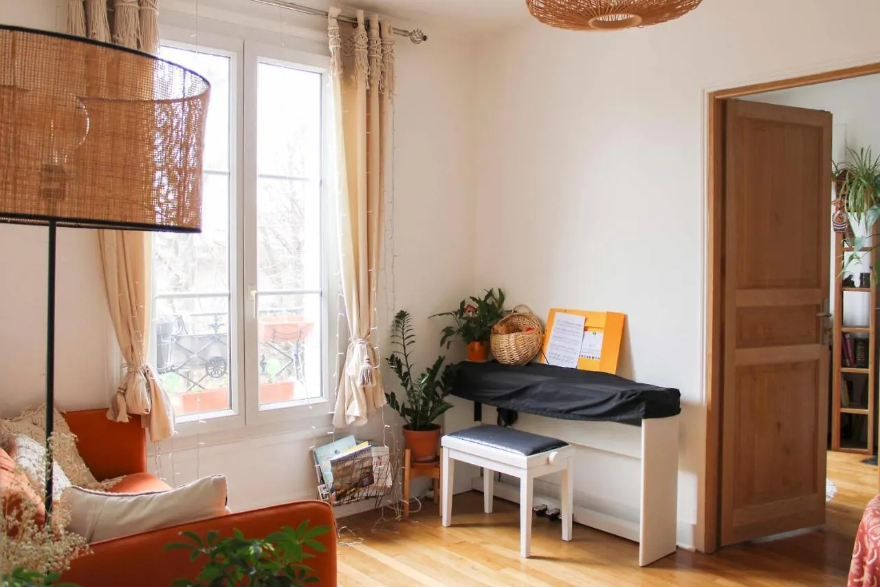 Bright Cocoon In The Heart Of The Bercy District Apartment Paris France